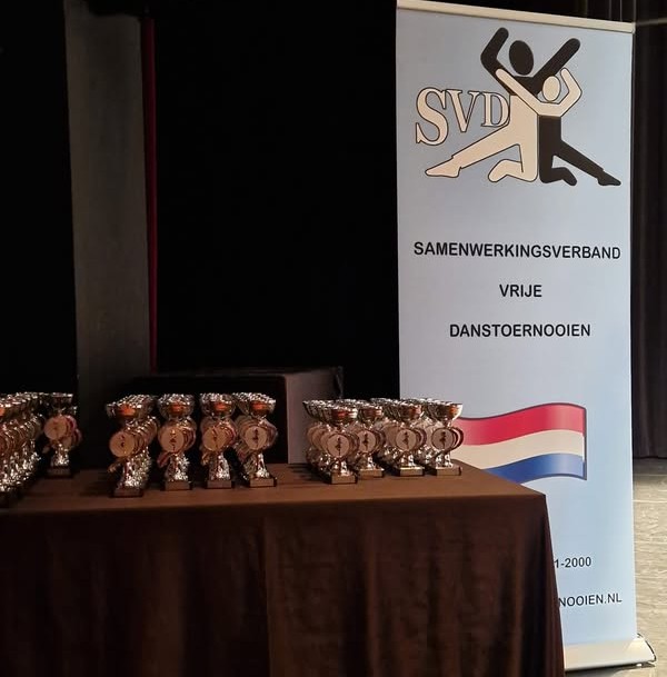 Foto banner en bekers kleiner